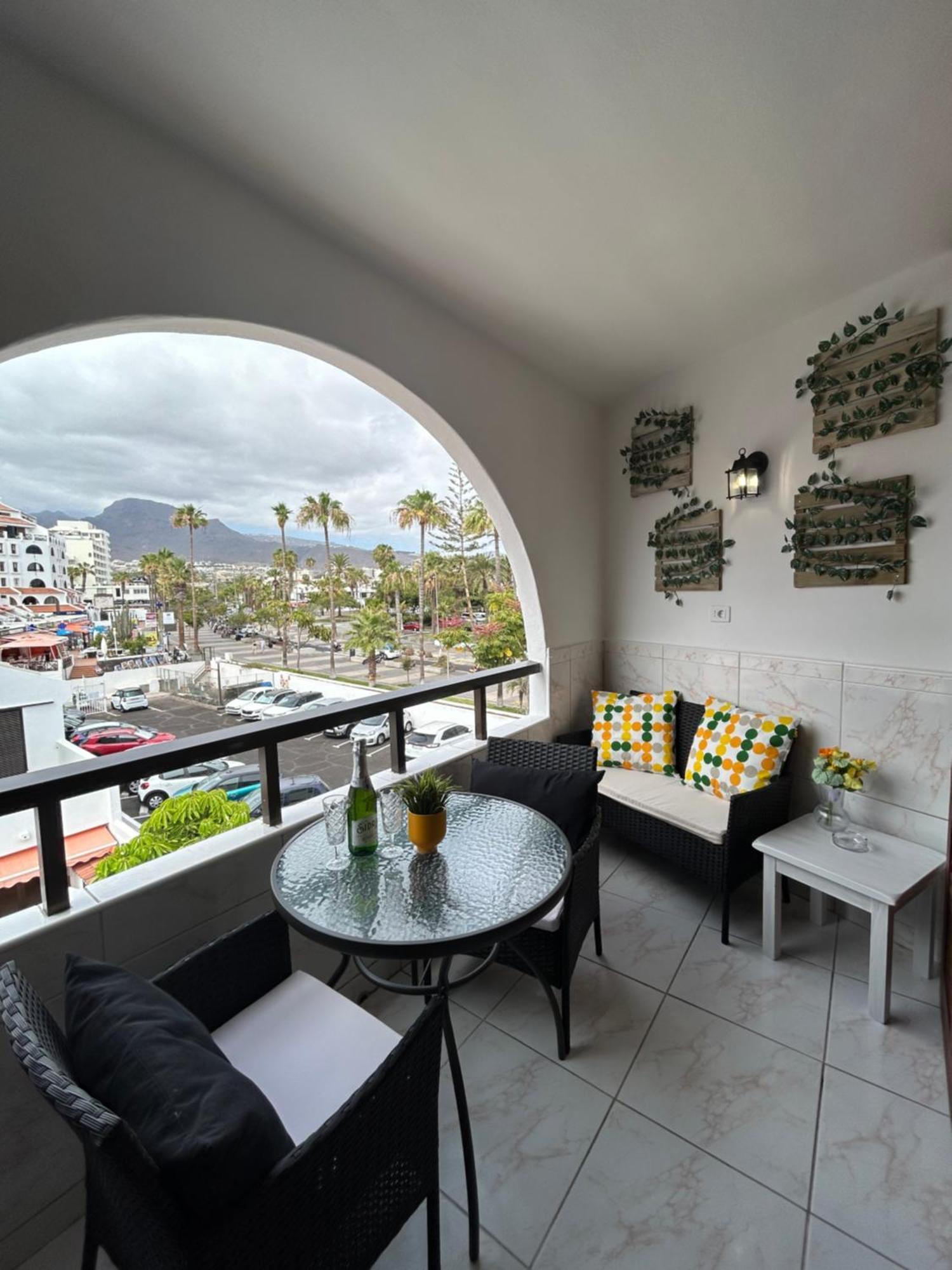 Parque Santiago 1 Lovely Apartment بلايا ذي لاس أميريكاس المظهر الخارجي الصورة